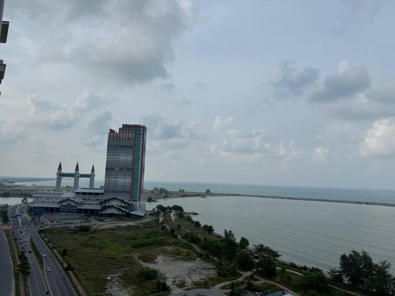 D'Ciella Homes- Sea View, Drawbridge & Ktcc Mall Kuala Terengganu Exteriér fotografie